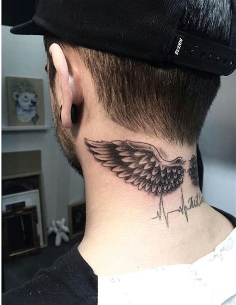 alas en el cuello tatuaje|tatuajes de alas elegantes.